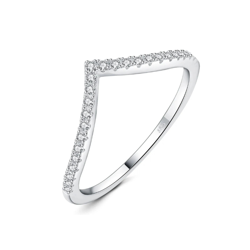 Vivence Ring in Silver with Moissanites