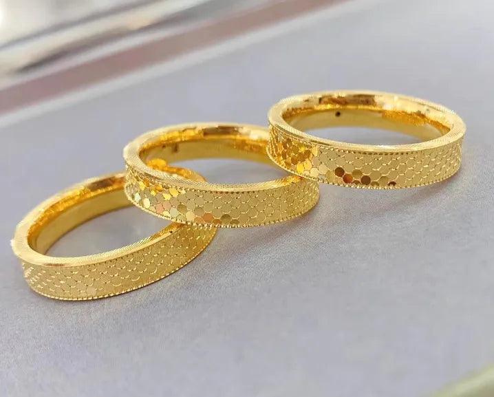 Royal Ring in 24k Gold