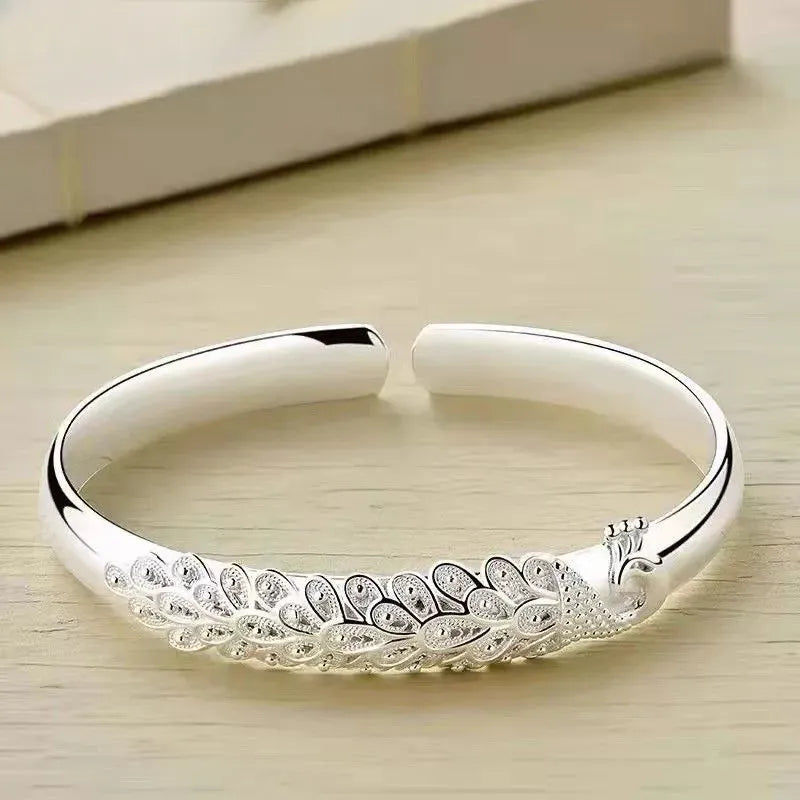 Pavone Silver Bangle